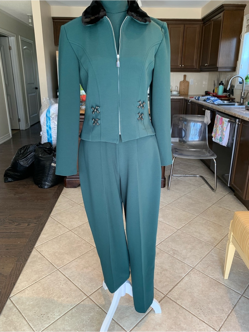 Sophisticate deep emerald jumpsuit and matching jacket, Canadian made, Sz 10